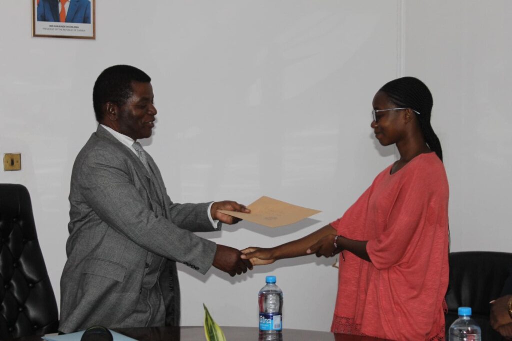 Read more about the article Civil Service Commission awards Kalaba’s life saver