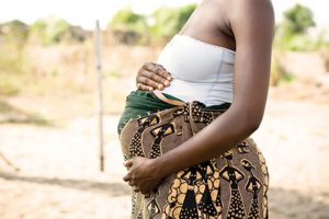 Read more about the article Young expectant mother gives birth openly at  Kaumbwe Health center.