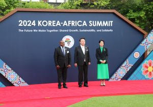 Read more about the article Korean Business Community urged to invest in Zambia- Haimbe