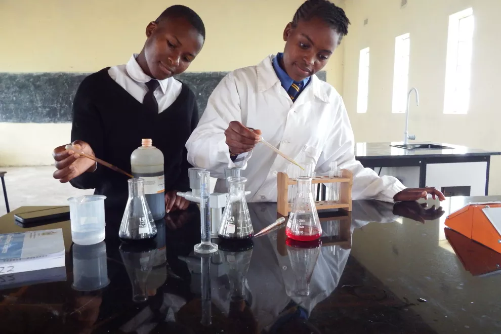 You are currently viewing Jacaranda combined School gets science laboratory