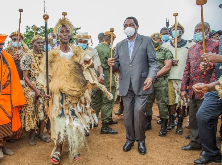 You are currently viewing Chief Kathumba praise Govt. for cordial relationship with Chiefs