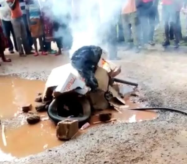 You are currently viewing CHAMA ANGRY MOB KILLS TWO, LEAVES ONE SERIOUSLY INJURED