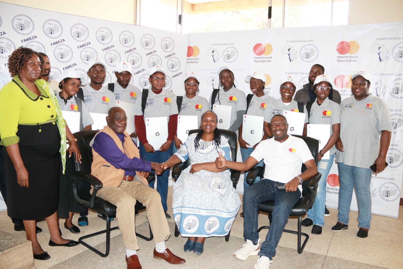 Read more about the article FAWEZA DONATES 200 LAPTOPS TO MASTERCARD STUDENTS