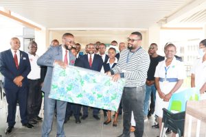 Read more about the article LEVY MWANAWASA HOSPITAL PAEDIATRIC WARD RECEIVES DONATION